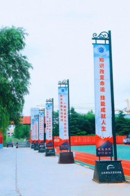 上职业院校就业简单，考大学更简单