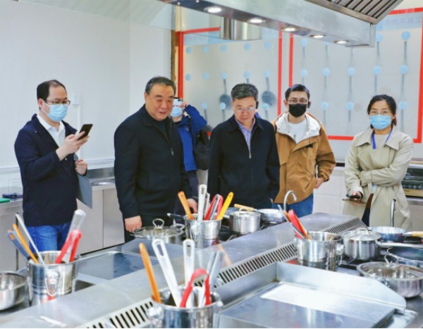 中国残联领导一行莅临山东新东方技工学校参观考察第七届全国残疾人职业技能大赛赛事筹备情况