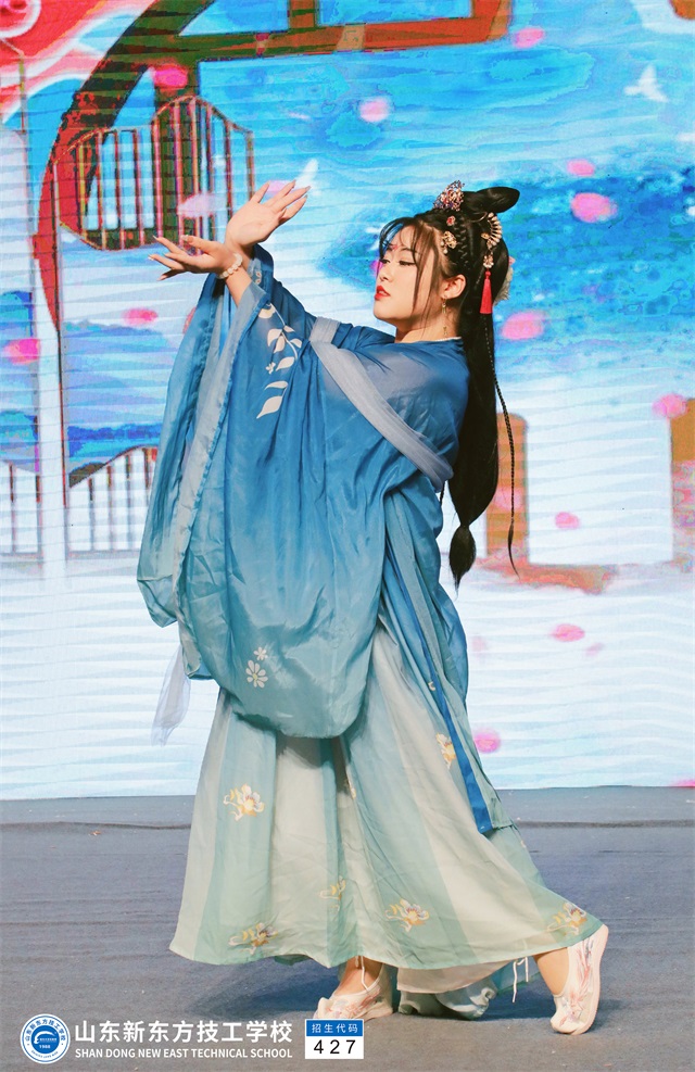 【当好主人翁，建功新时代】山东新东方五一文艺晚会隆重举行