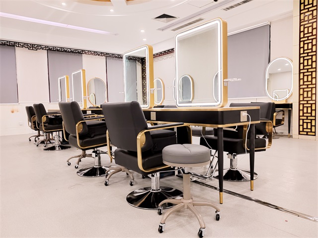 山东新东方形象设计专业教室环境