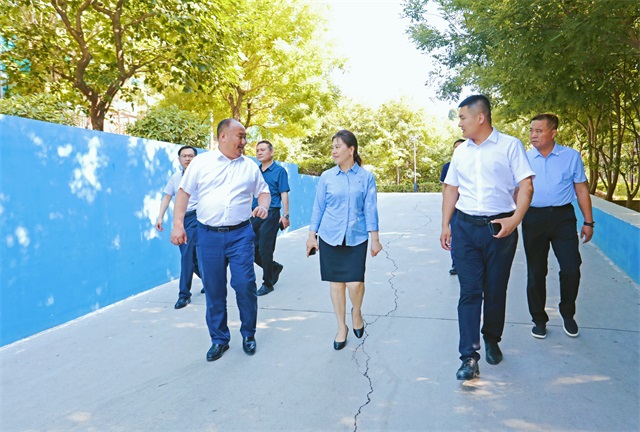 济南市残联党组书记、理事长于红一行莅临山东新东方技工学校参观指导工作
