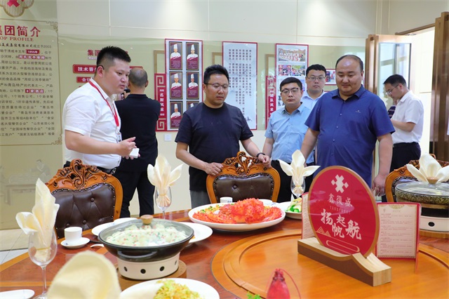 商河县政府领导一行莅临山东新东方技工学校参观指导工作